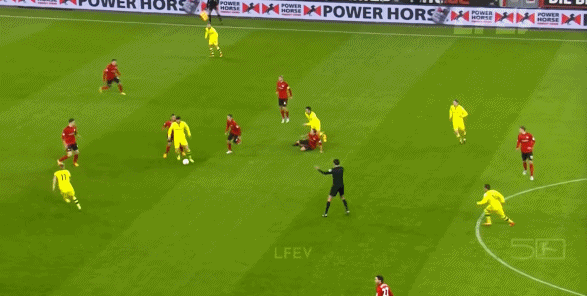 威廉希尔官网-曼联2-1水晶宫:四场艰难比赛后,谁不可替代?