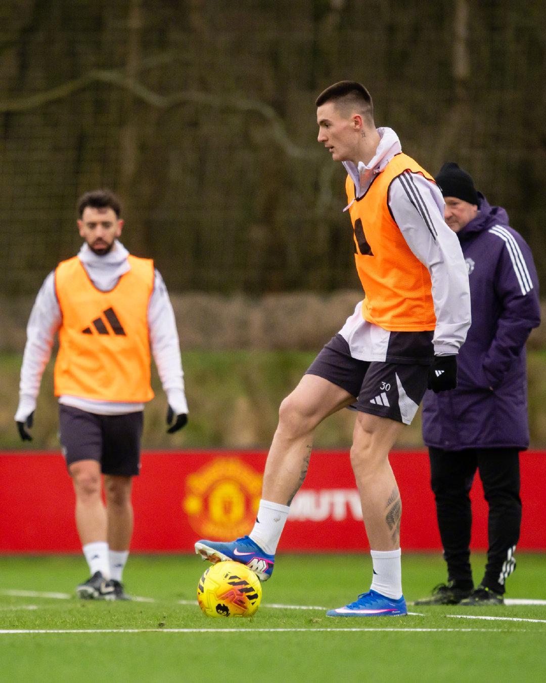 威廉希尔官网-曼联2-1水晶宫:四场艰难比赛后,谁不可替代?