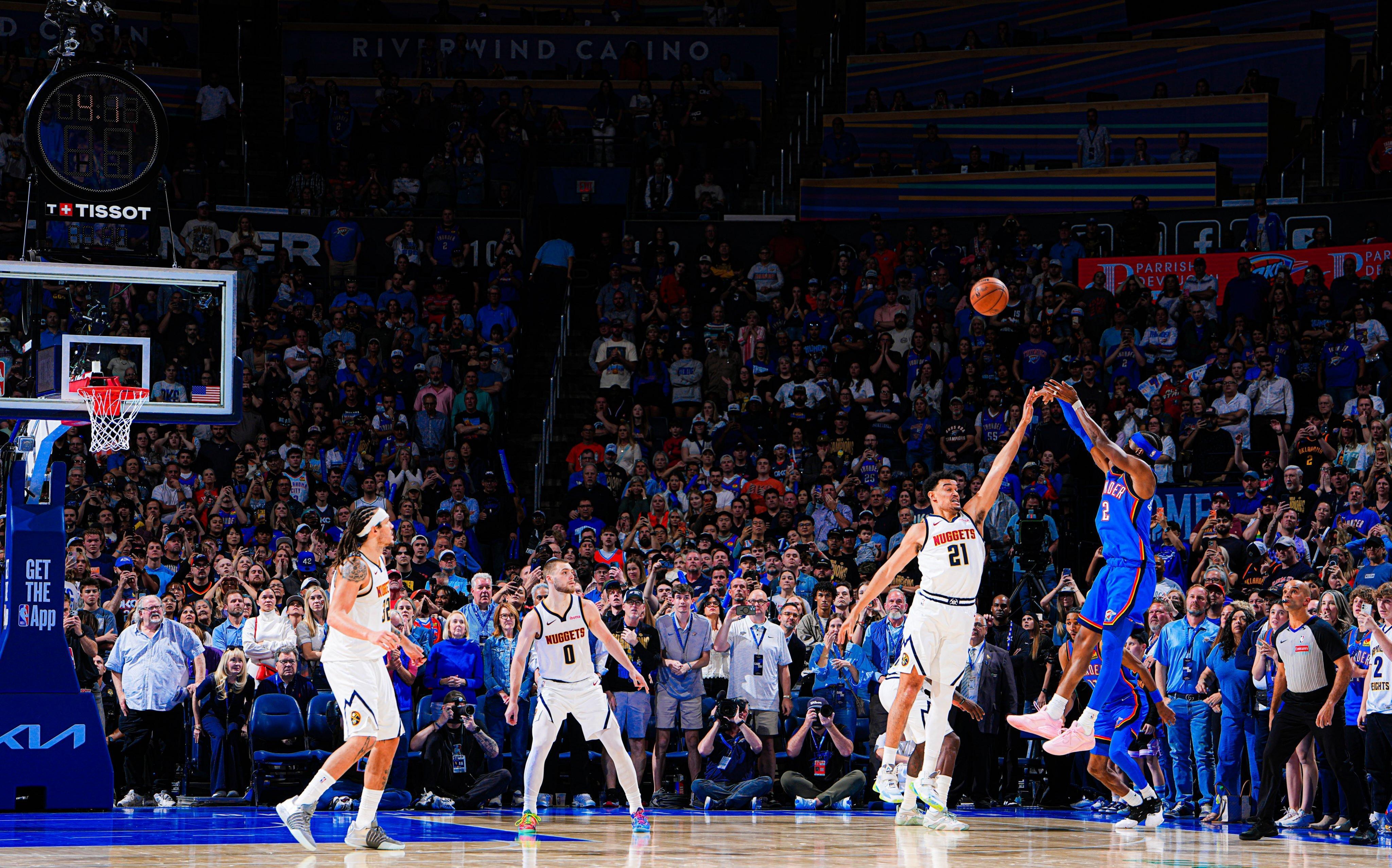 近5战场均38+9+8！东契奇的MVP对手只剩1人，詹姆斯的第5冠有戏了